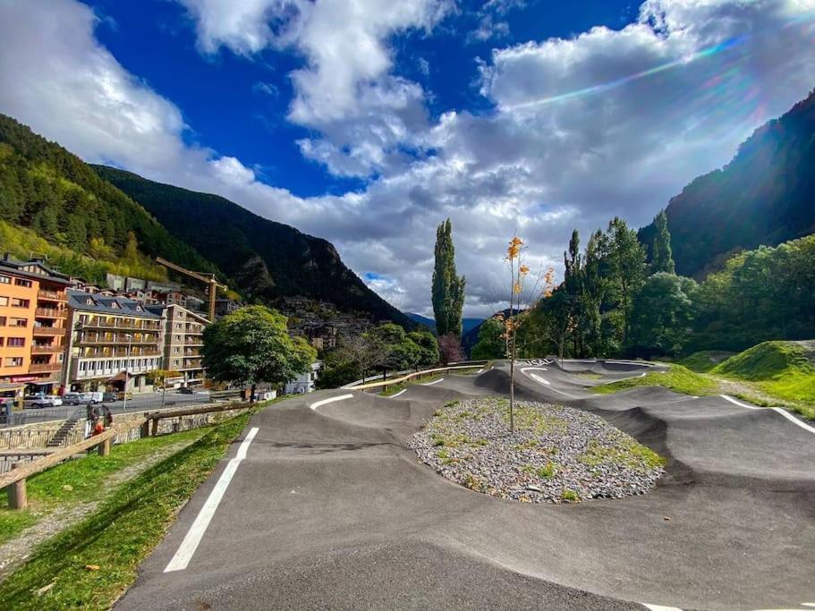 Iconic - A Pie De Pistas En 1 Minuto - Terraza Con Vistas Al Valle Arinsal - Parking Gratis L By Bonesvacances Exterior foto